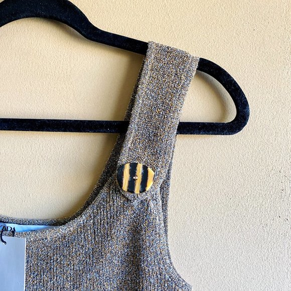 Zara knit crop top with button detail - Picture 2 of 4